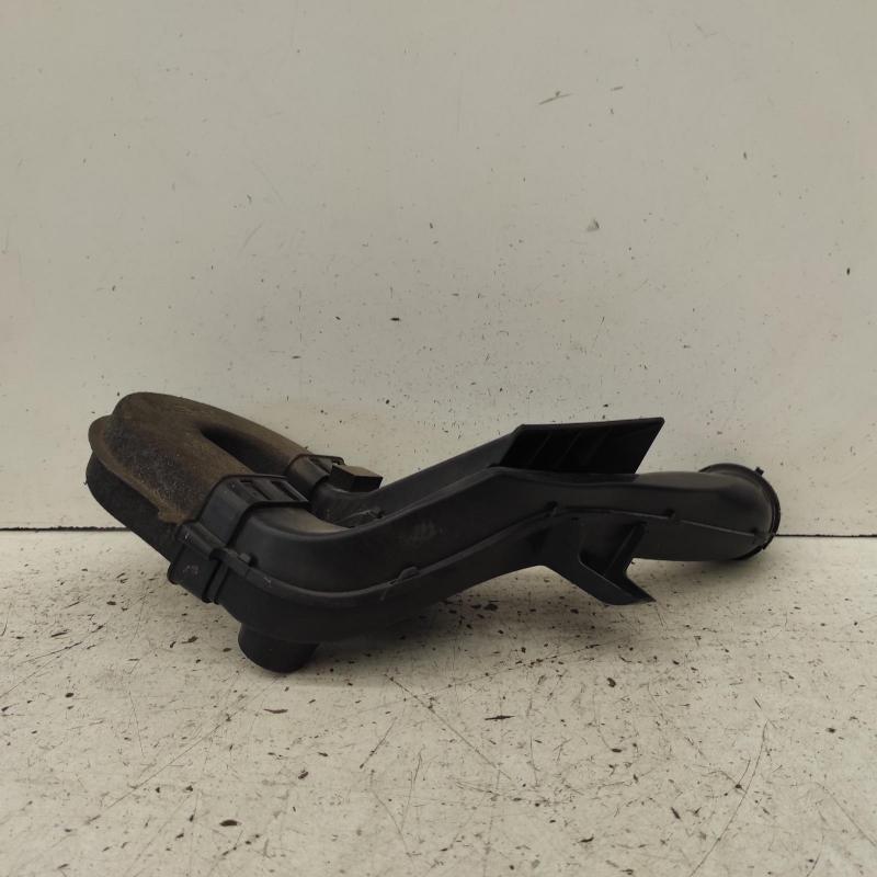 air cleaner duct/hose