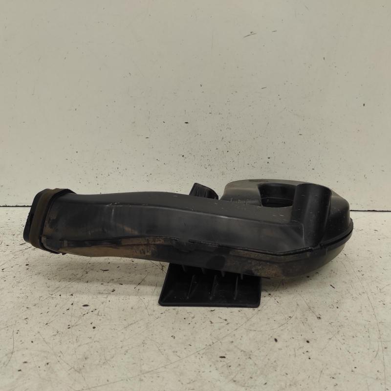 air cleaner duct/hose