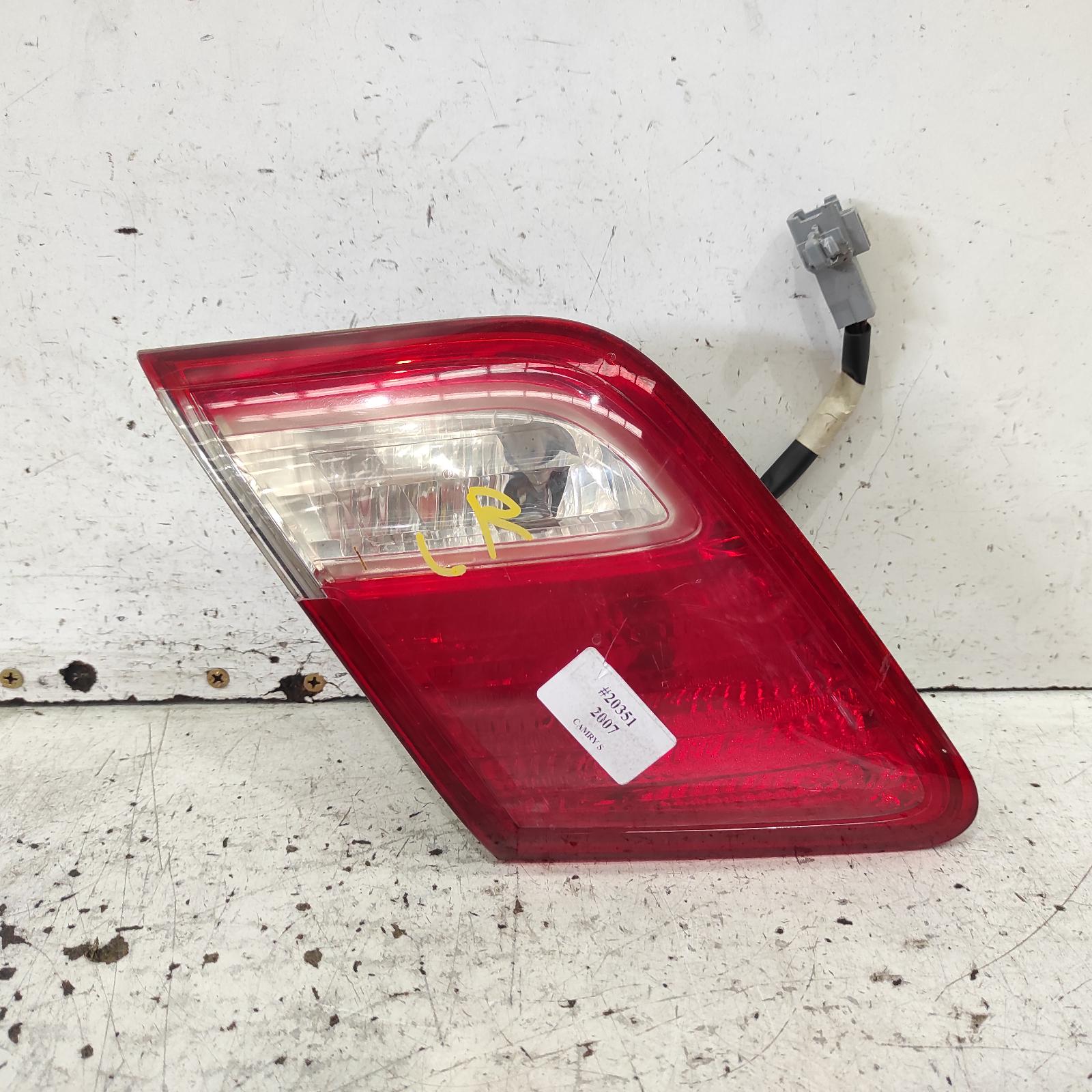 Camry Rear Garnish 2006-2009 bootlid lamp (lh side),acv40/sportivo,06/06-06/09 00020351 #668921