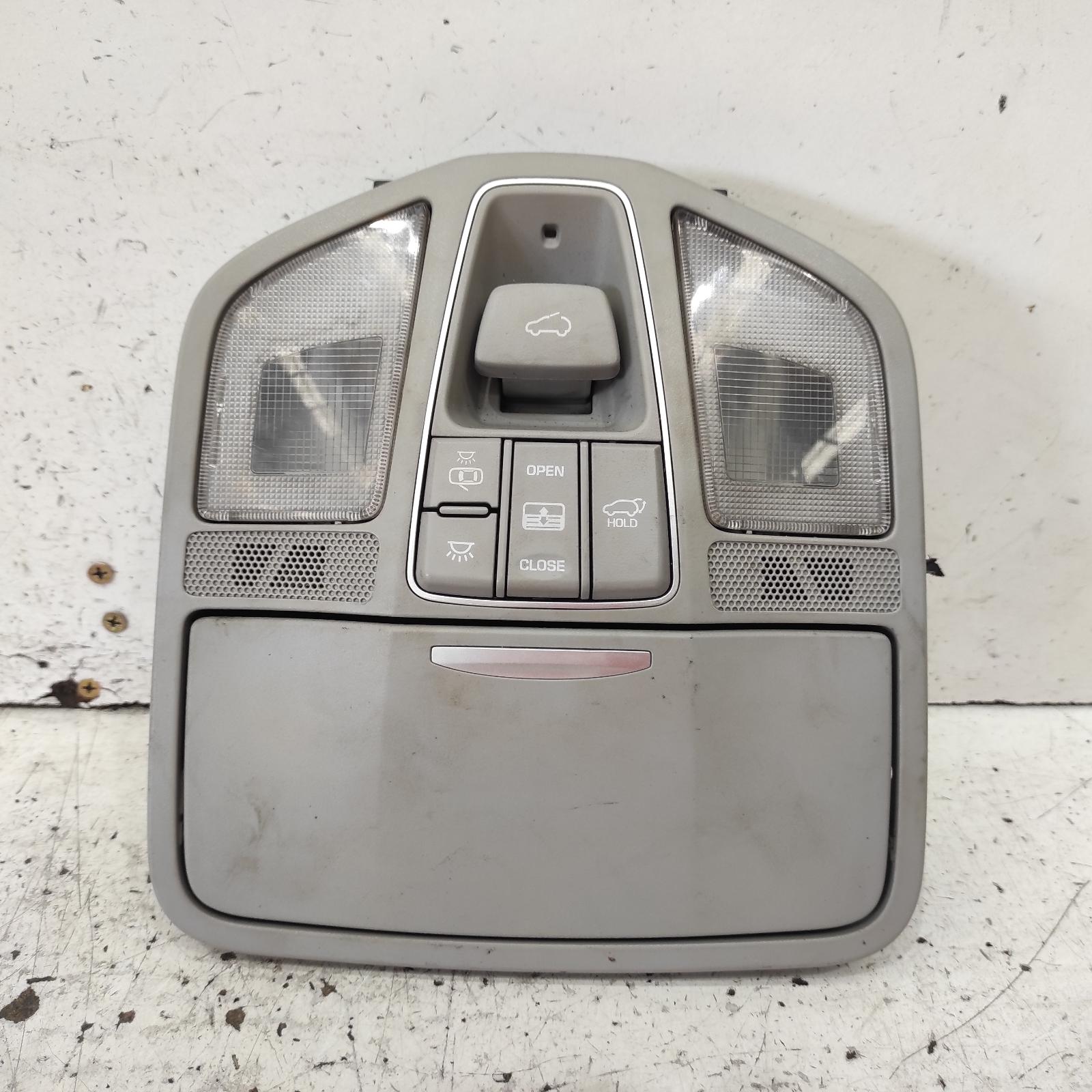 Santa Fe Courtesy Light 2015-2018 front,w/ sunroof switch,w/ sunglass holder type,dm,06/15-02/18 00020518 #669051