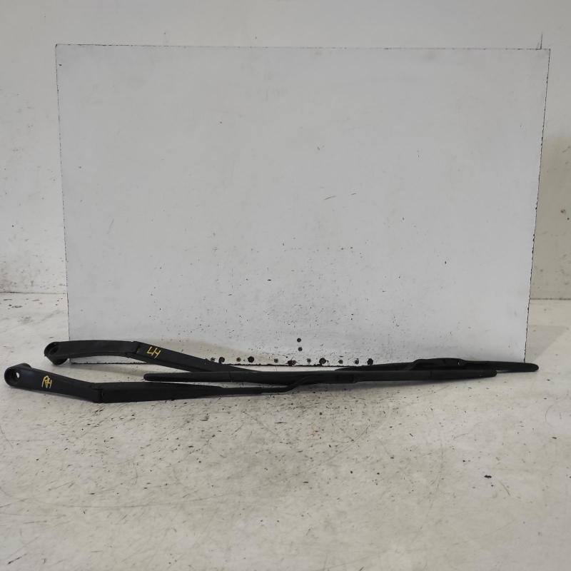 wiper arm