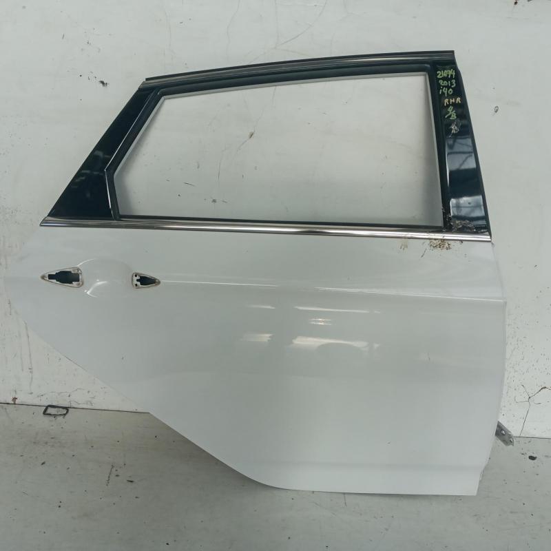 door/sliding rear right