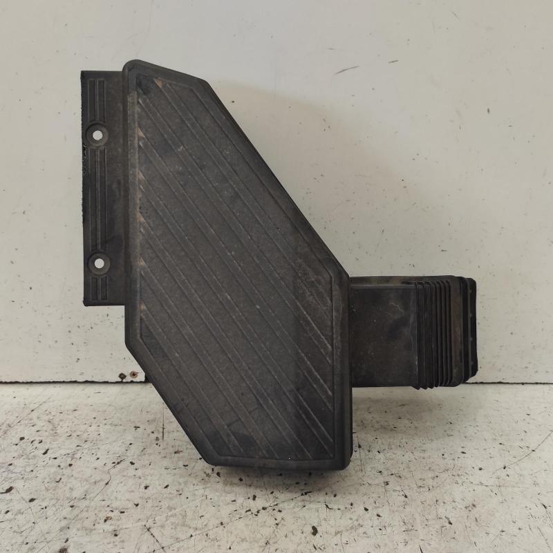 air cleaner duct/hose