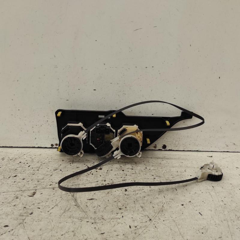 heater/aircon controls