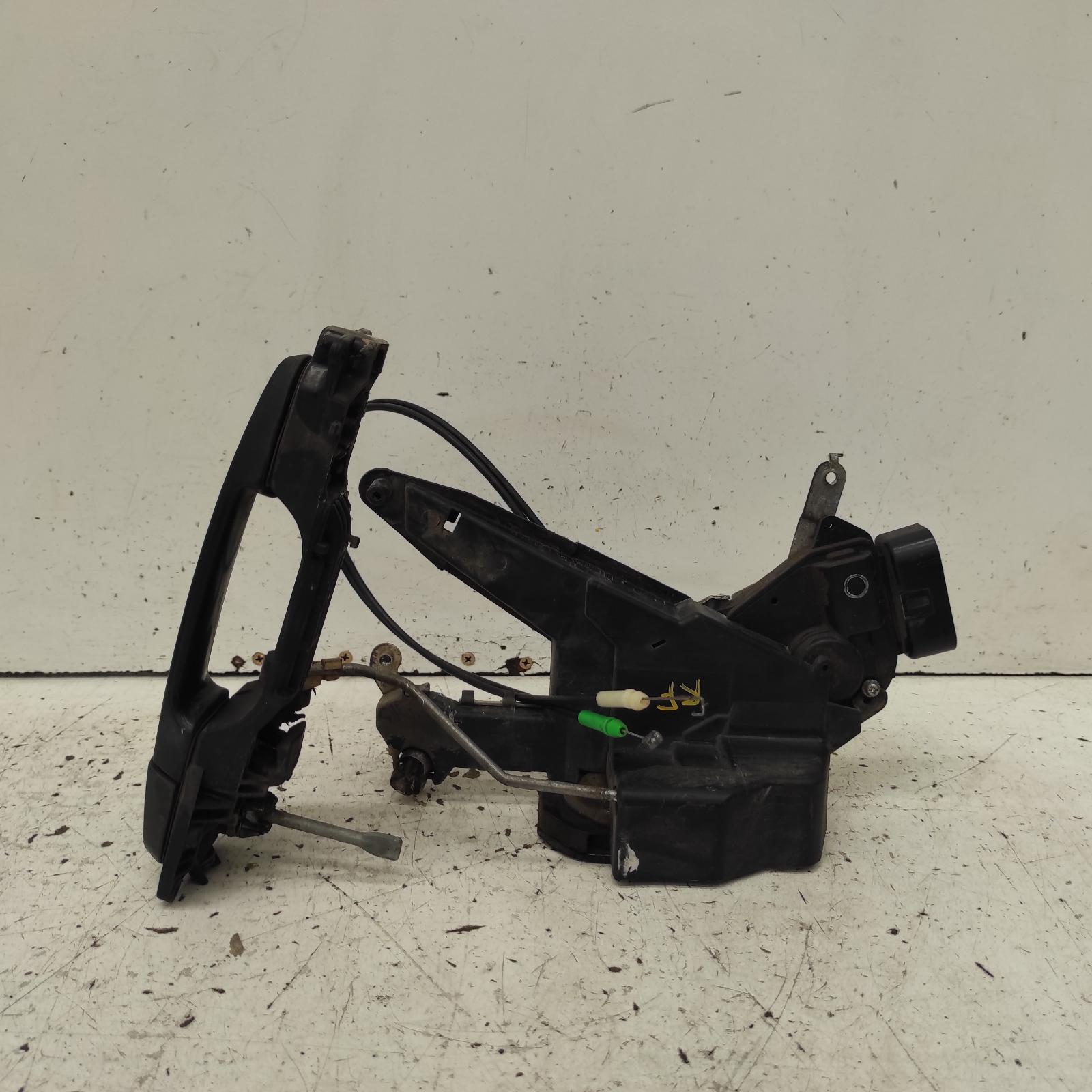 Corolla Door/boot/gate Lock 2001-2007 right front door lock,6 pin type,zze122 (japan-vin jtd),12/01-06/07 00021763 #670033