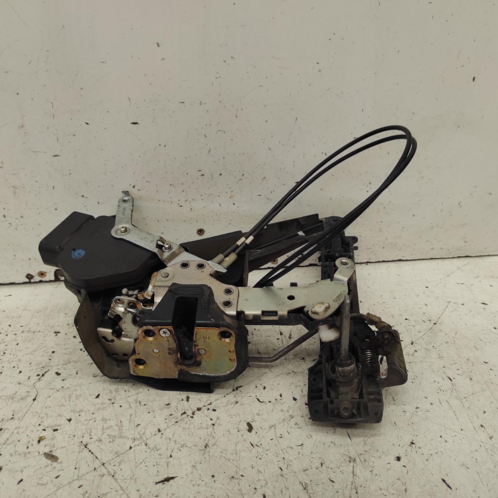 Corolla Door/boot/gate Lock 2001-2007 right front door lock,6 pin type,zze122 (japan-vin jtd),12/01-06/07 00021763 #670033