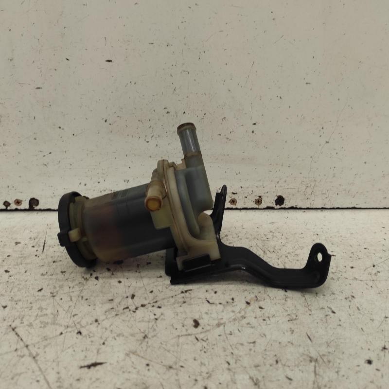 power steering reservoir