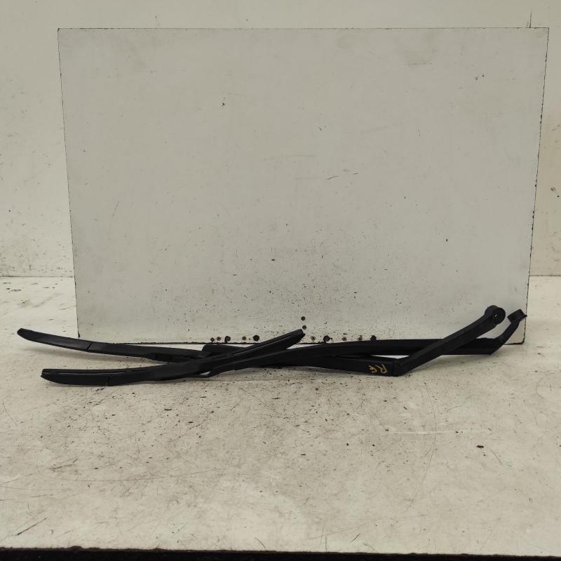 wiper arm
