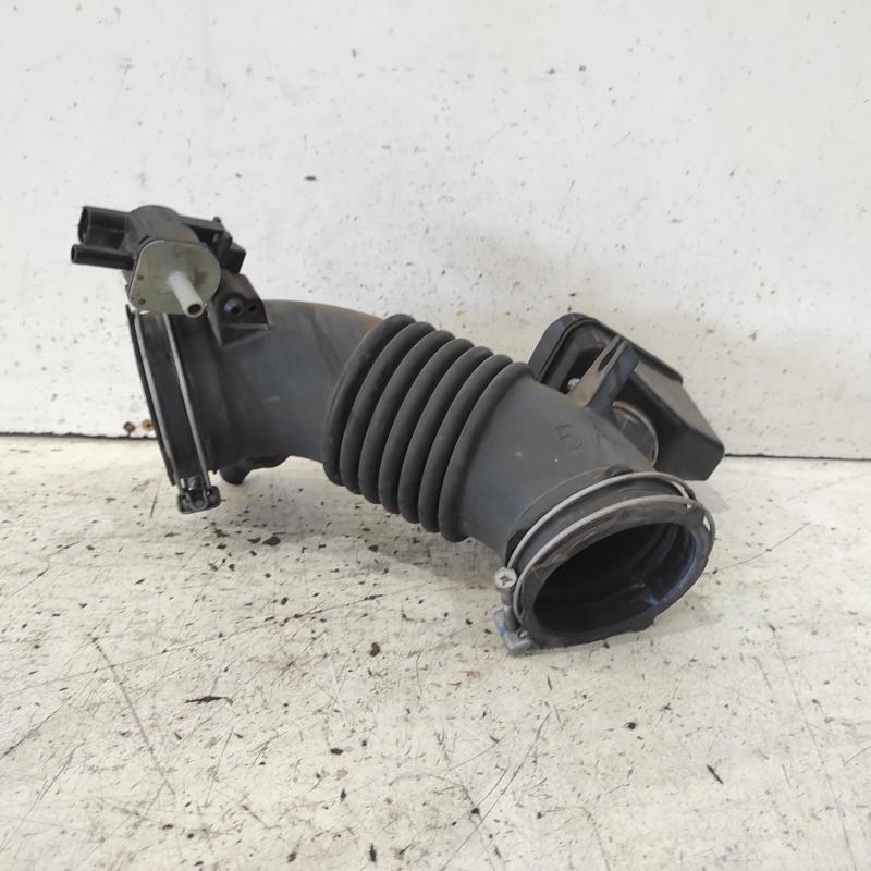 air cleaner duct/hose