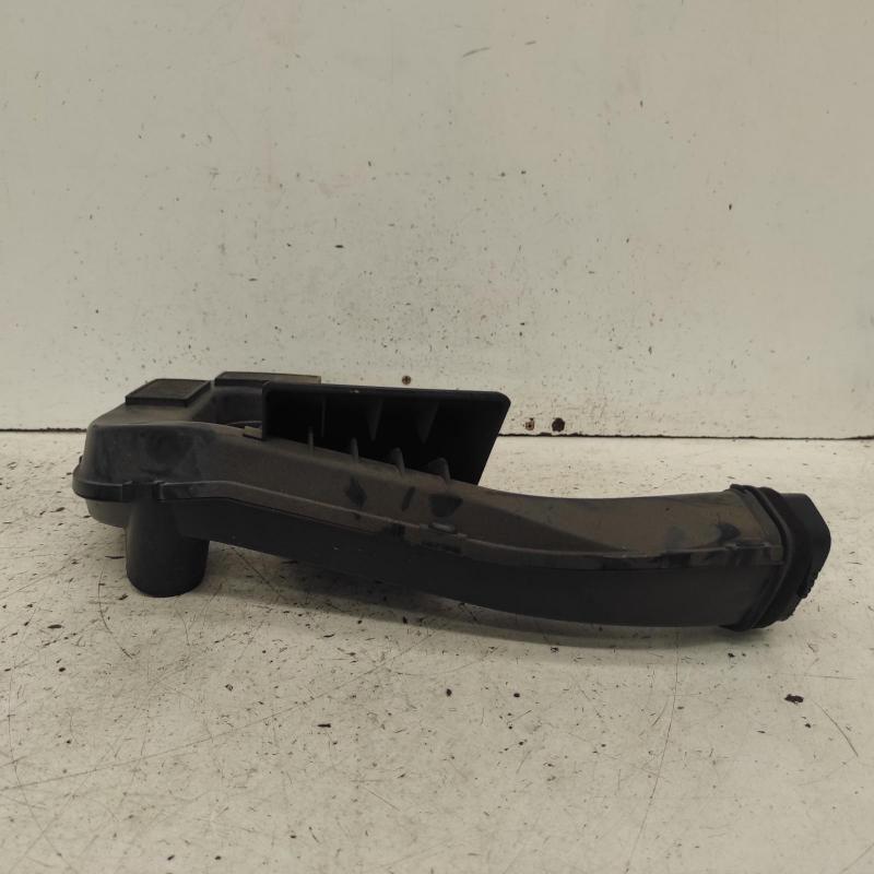 air cleaner duct/hose