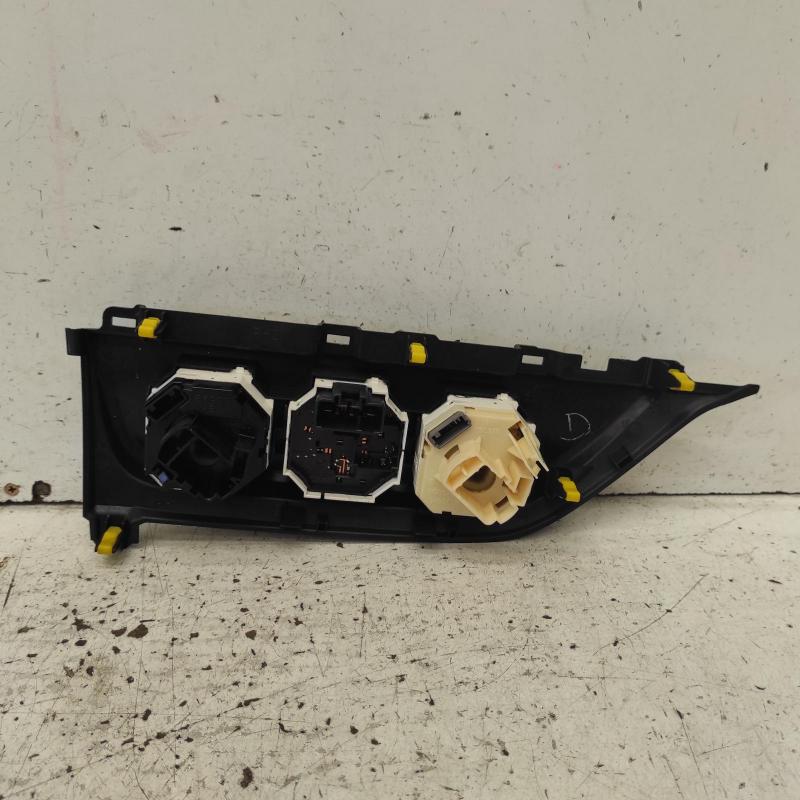 heater/aircon controls