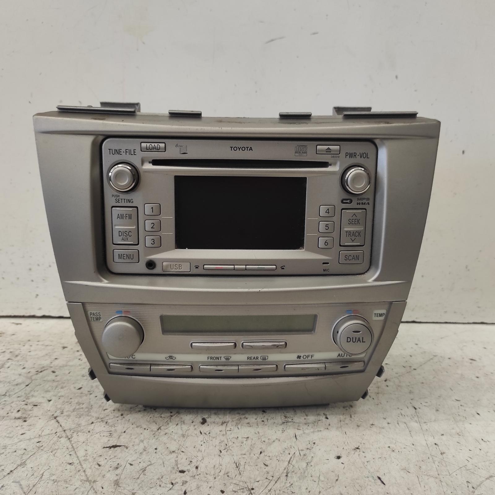 Aurion Stereo/head Unit 2006-2012 cd stacker-6 disc,gsv40r,w/ bluetooth & reverse camera type,10/06-03/12 00021730 #670701