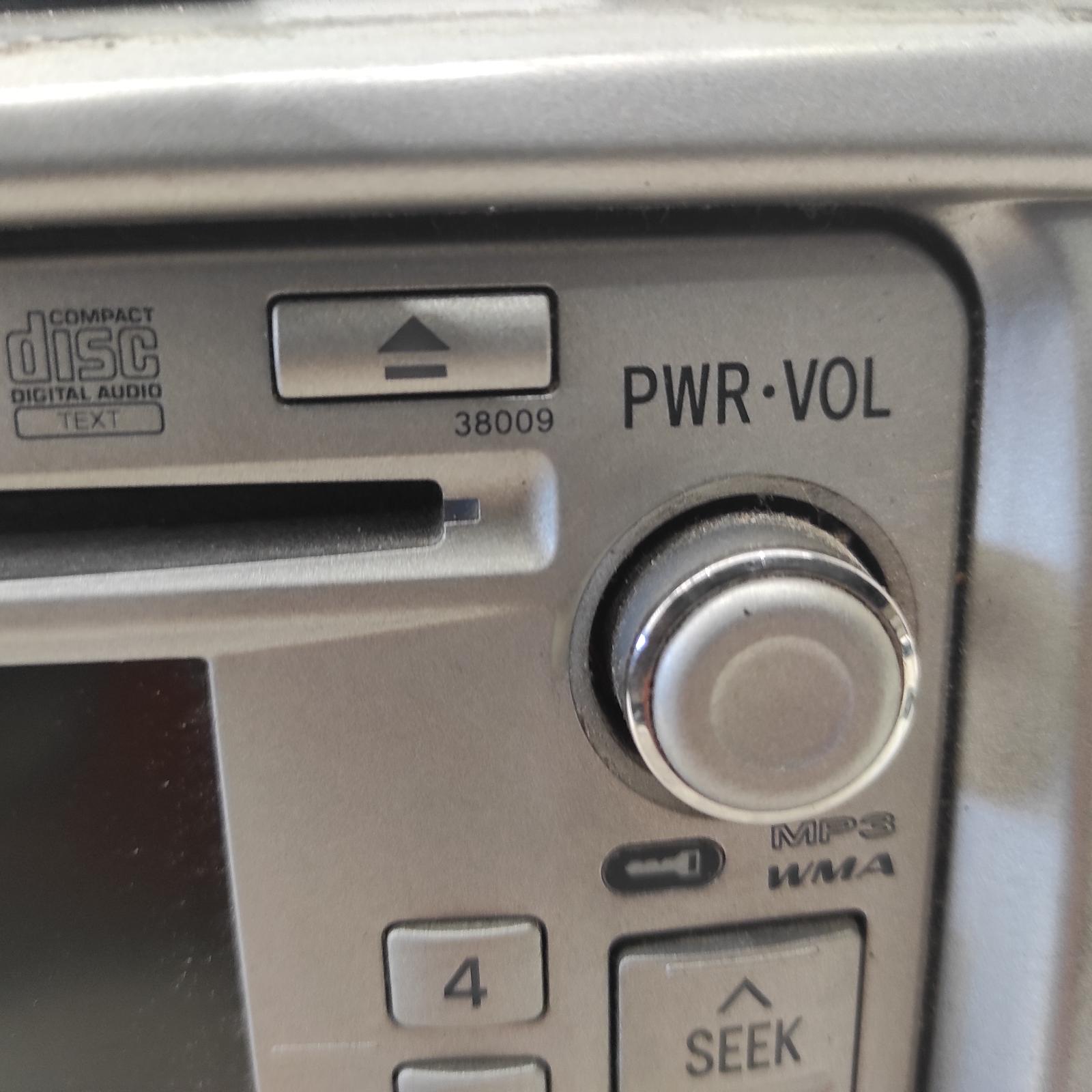Aurion Stereo/head Unit 2006-2012 cd stacker-6 disc,gsv40r,w/ bluetooth & reverse camera type,10/06-03/12 00021730 #670701