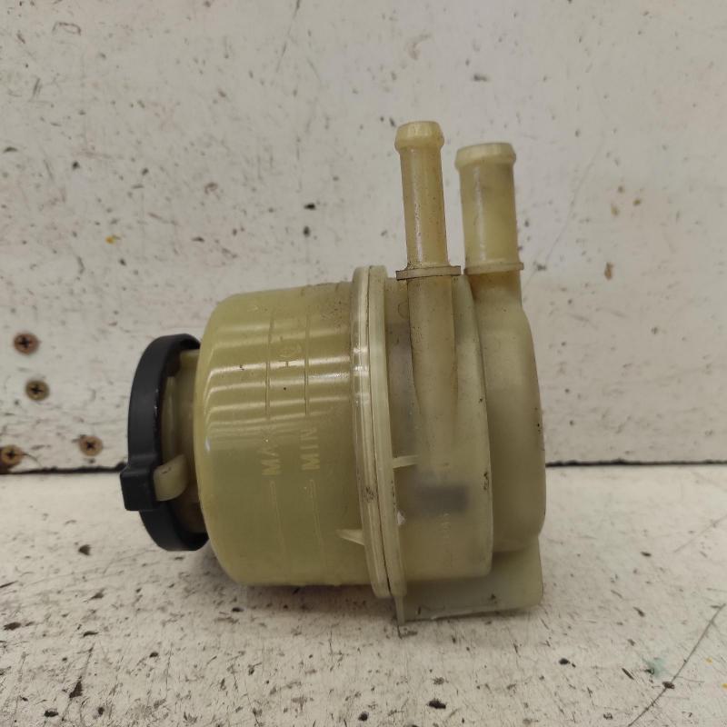power steering reservoir