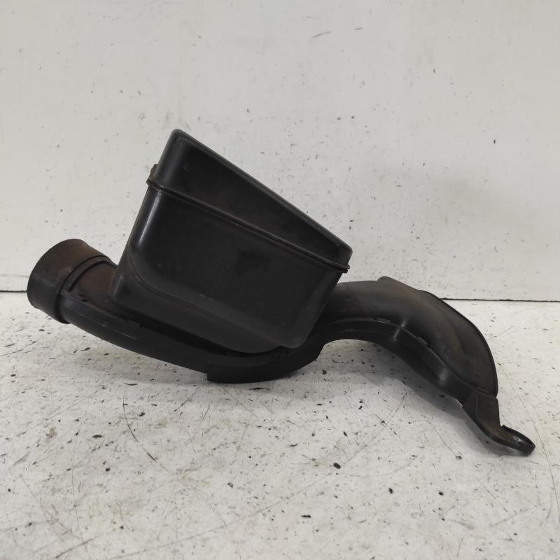 air cleaner duct/hose