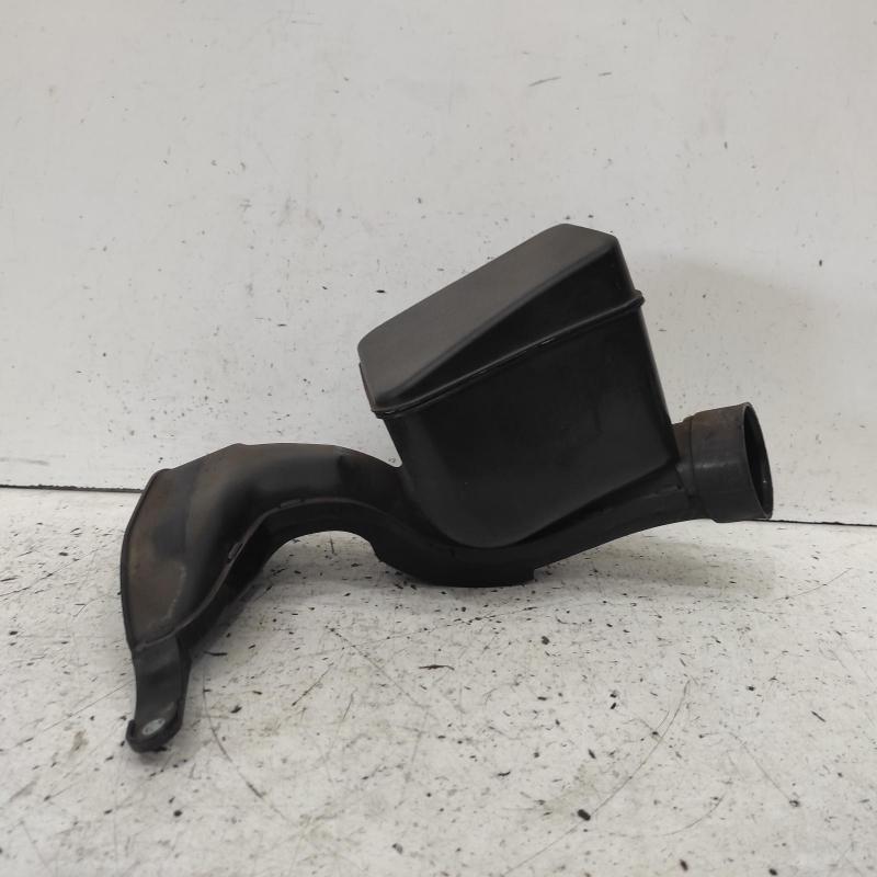 air cleaner duct/hose