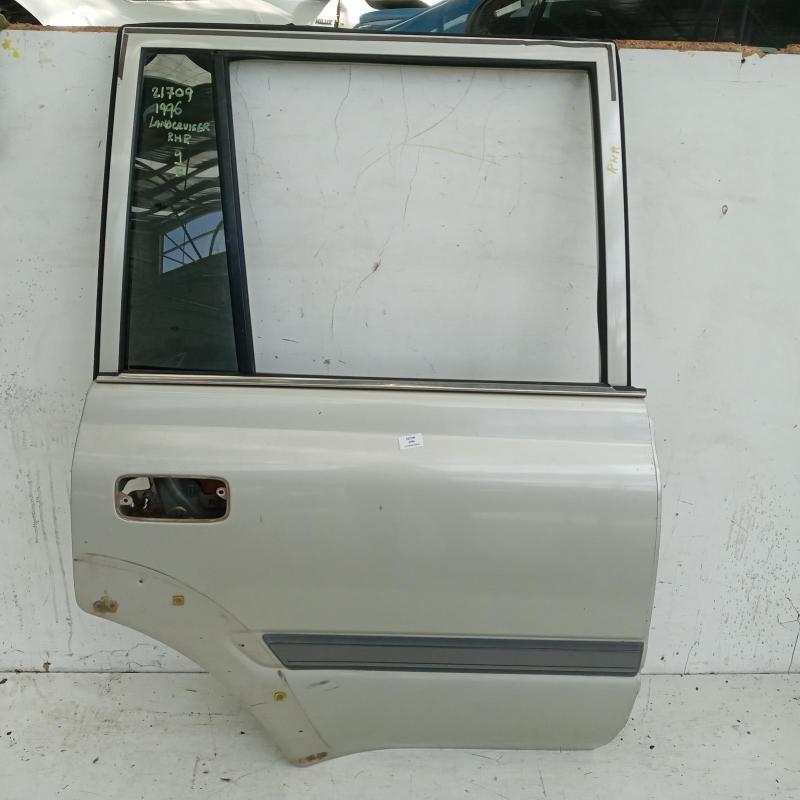 door/sliding rear right