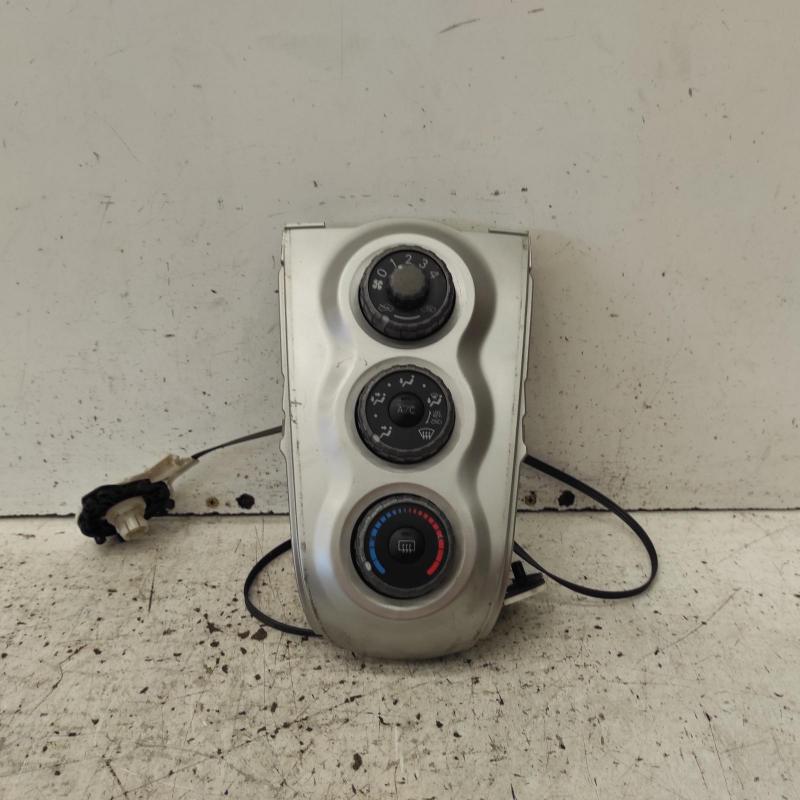 heater/aircon controls