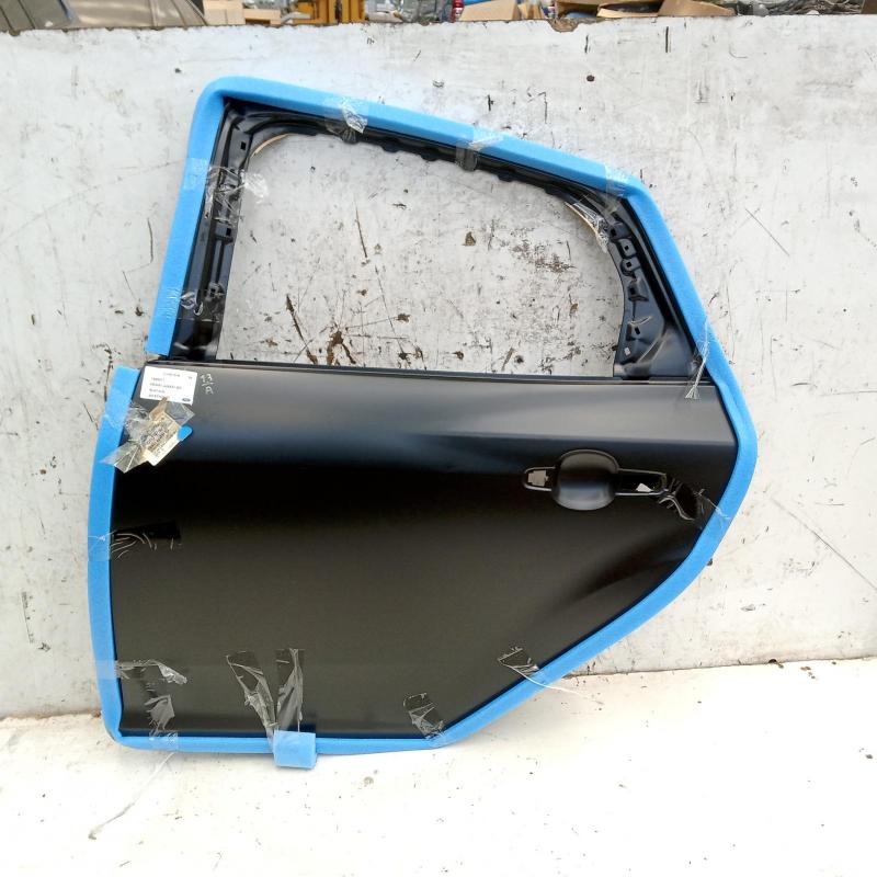 door/sliding rear left