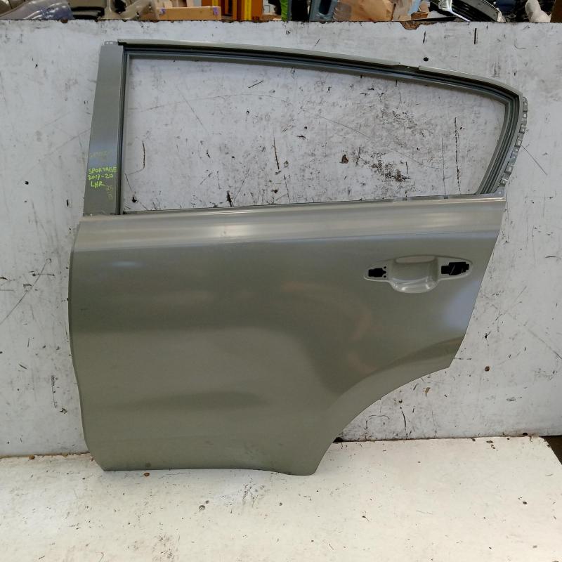 door/sliding rear left