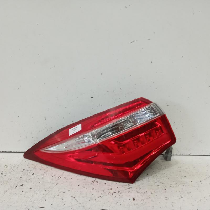 taillight left