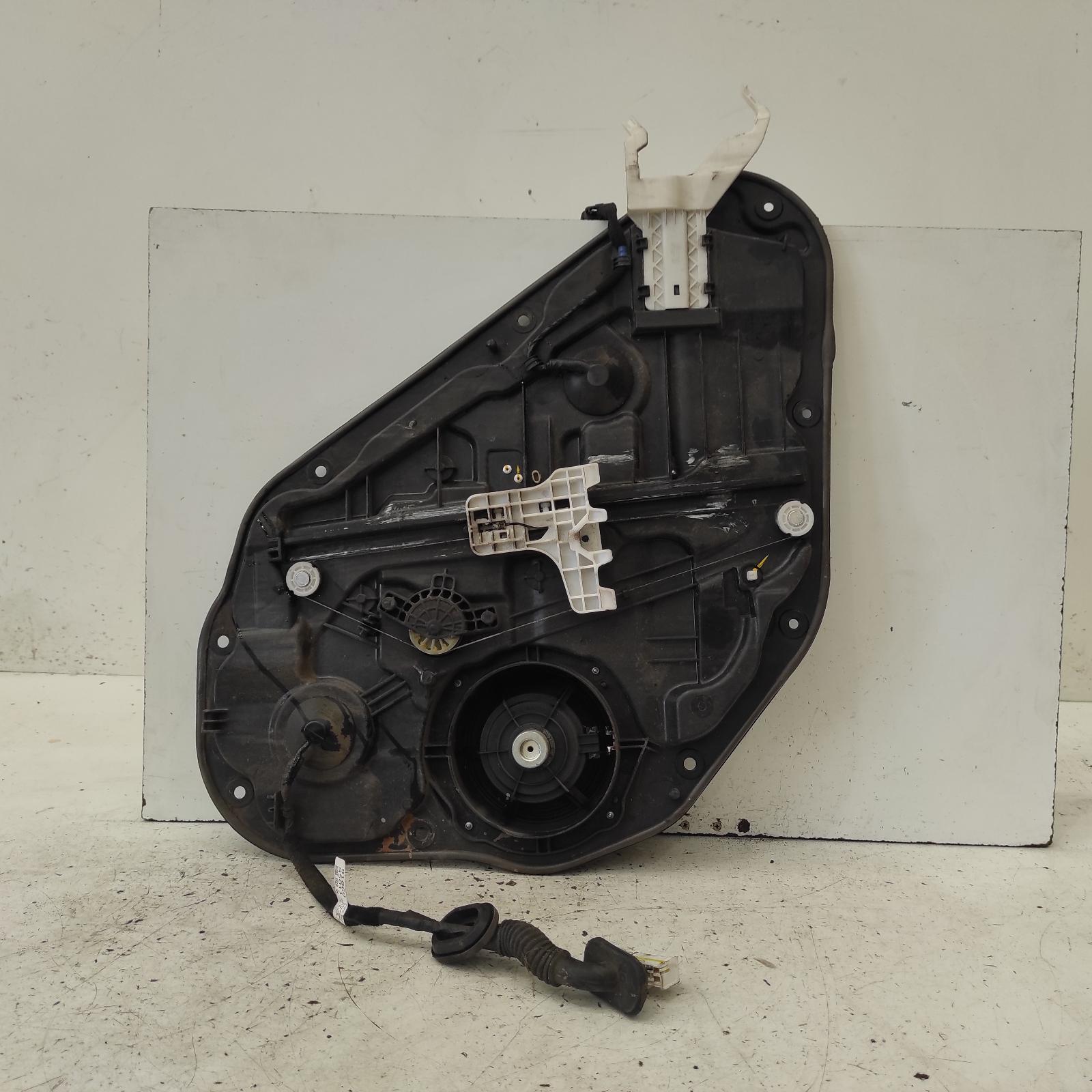 I30 Window Regulator/motor Rear Right 2012-2017 gd,hatch,door reg assy (reg and motor),(motor-2 pin),03/12-04/17 00020657 #671319