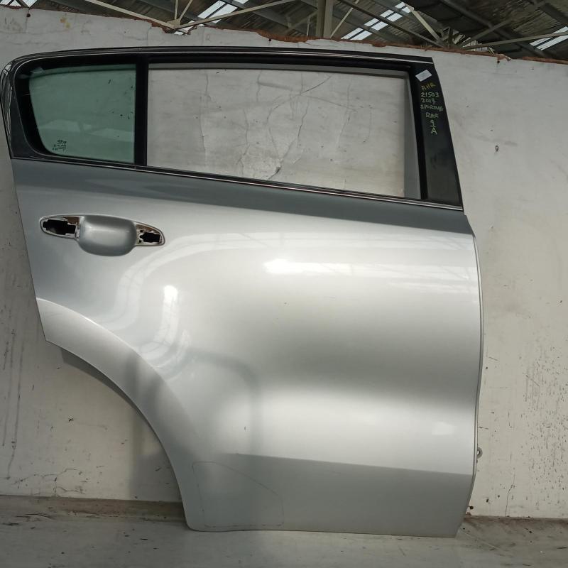 door/sliding rear right