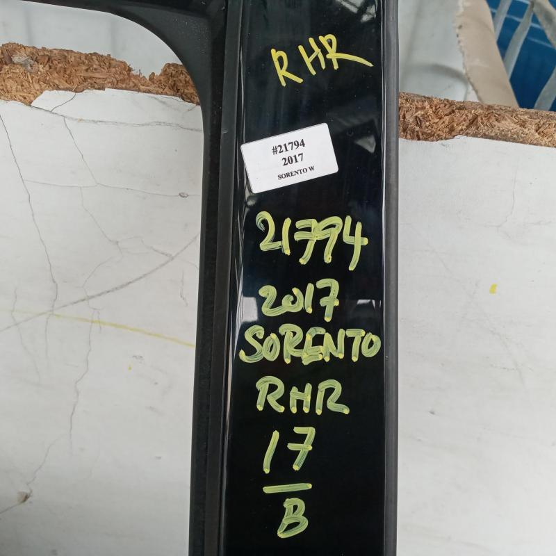 door/sliding rear right