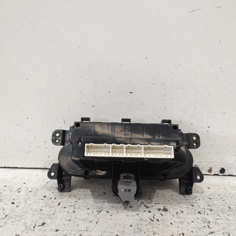 heater/aircon controls