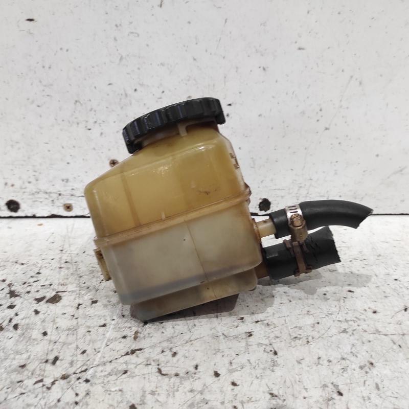 power steering reservoir