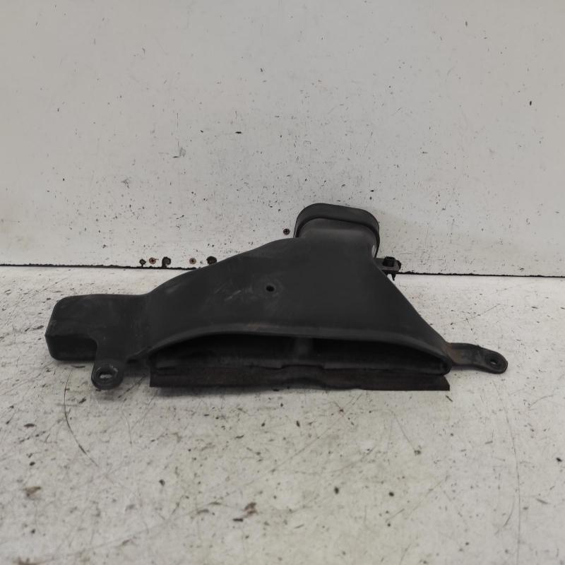 air cleaner duct/hose