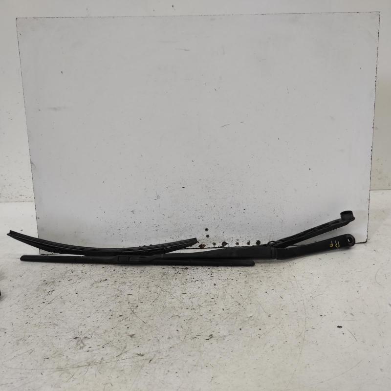 wiper arm
