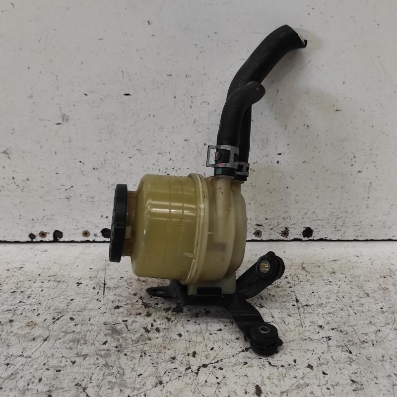 power steering reservoir