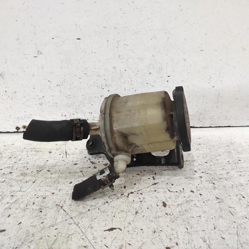 power steering reservoir