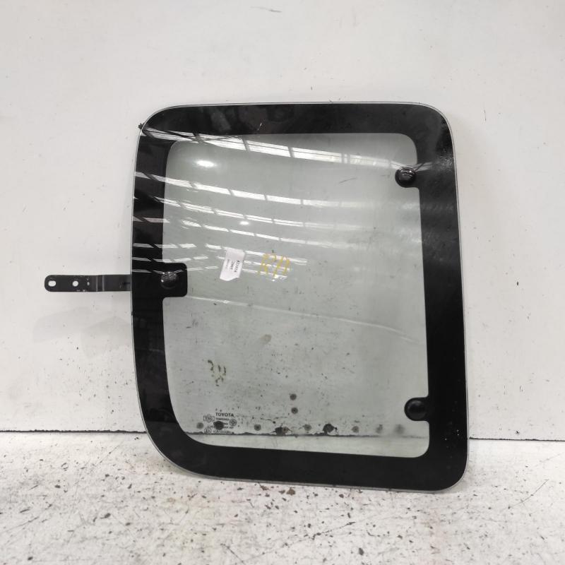 side glass rear right