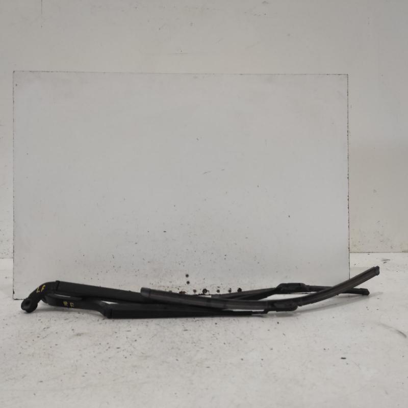 wiper arm