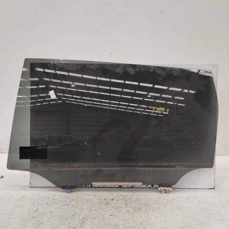 door window rear left