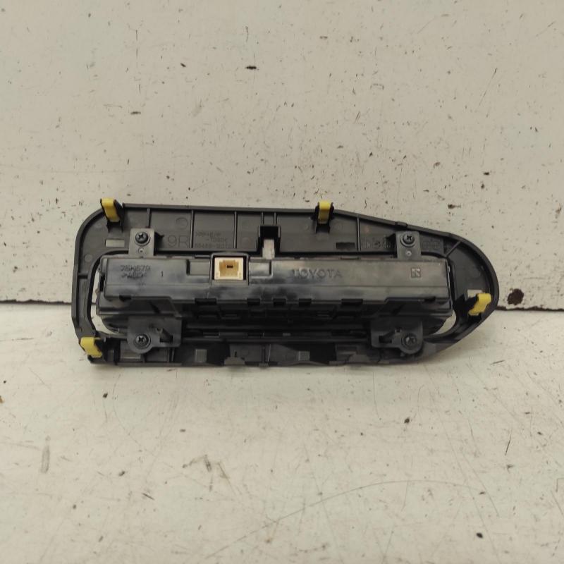 heater/aircon controls