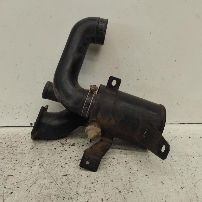 air cleaner duct/hose