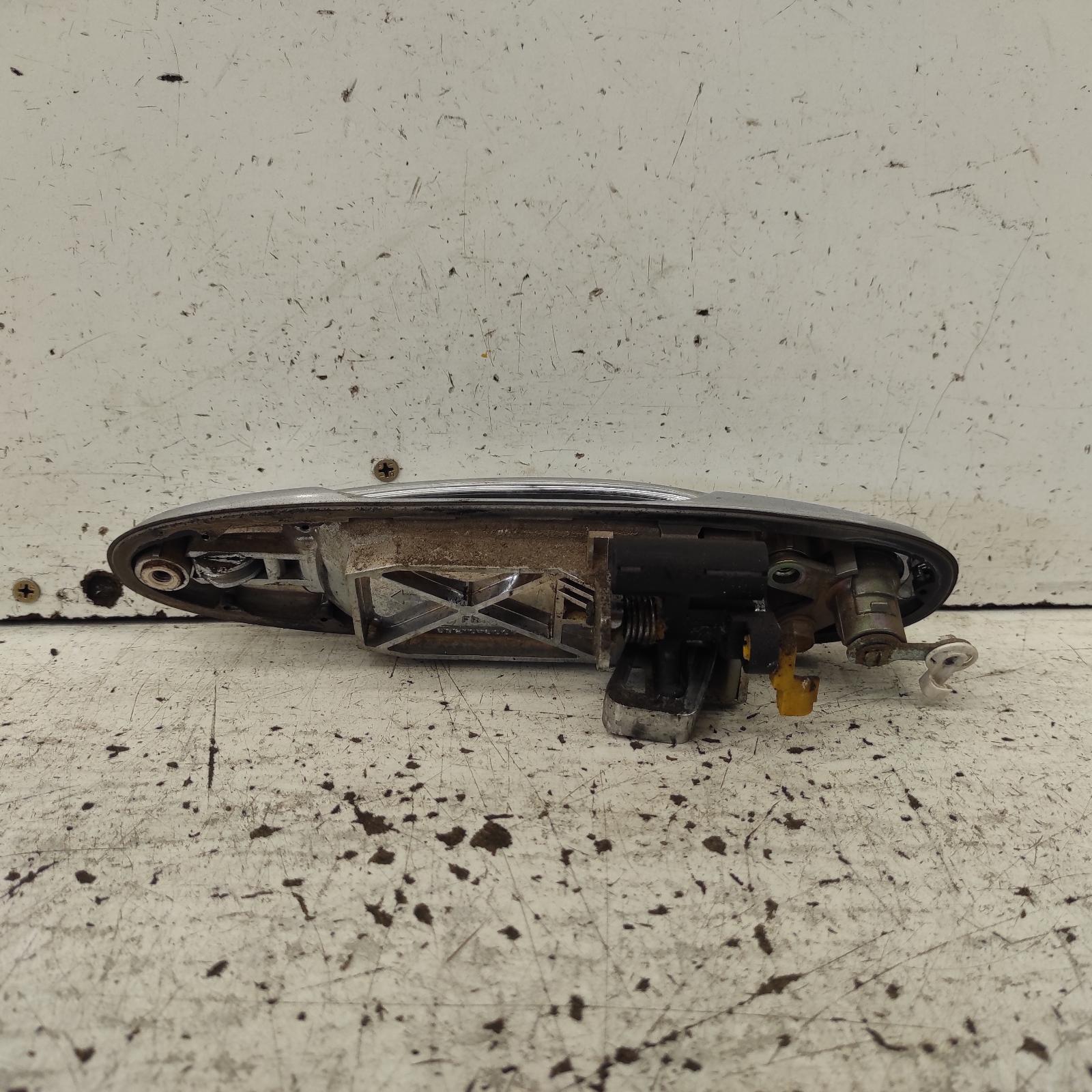 Landcruiser Door Handle 1998-2007 100 series,outer,rh front,chrome,01/98-10/07 00021783 #673944