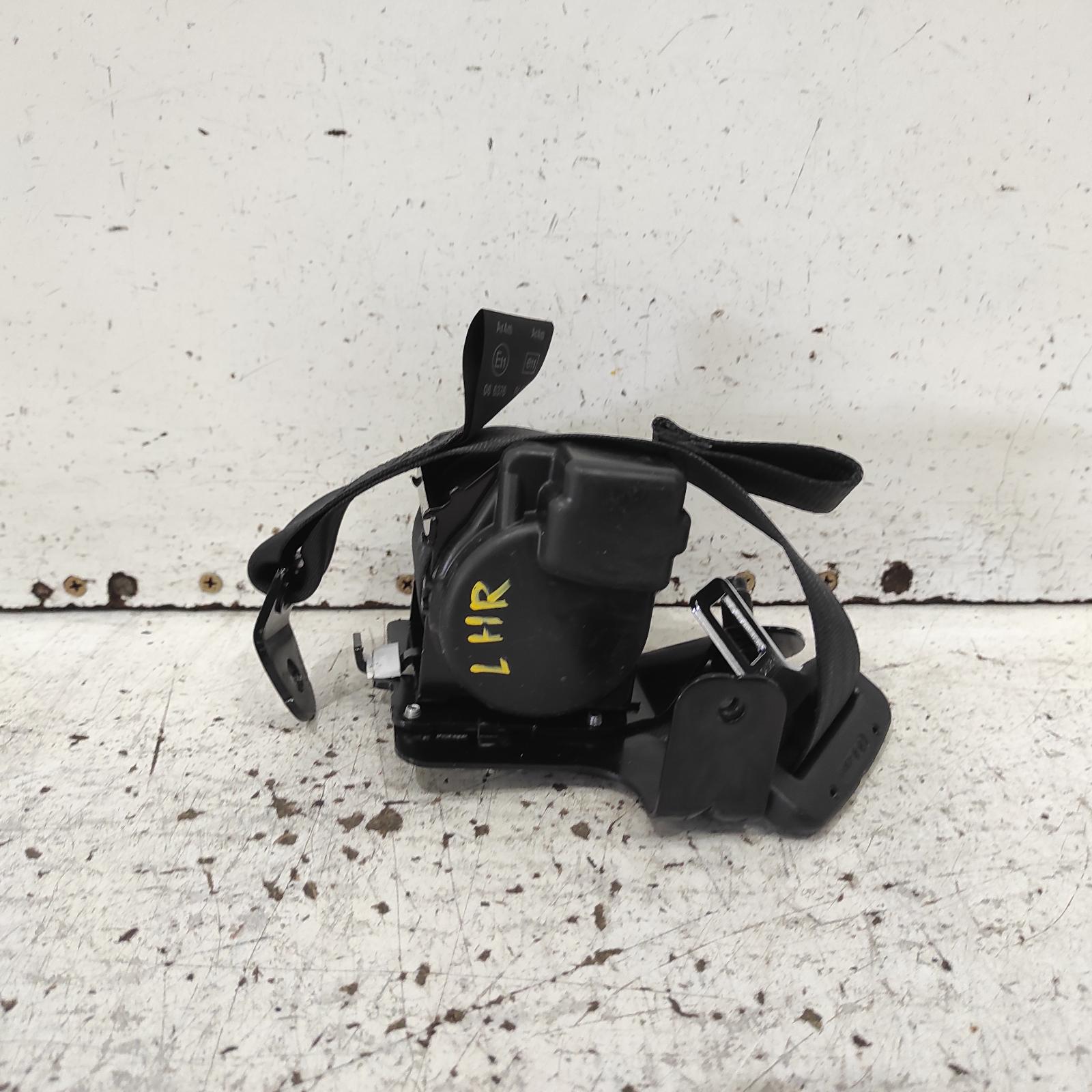 I30 Seat Belt Stalk 2012-2017 lh rear,seat belt only,gd,hatch,03/12-02/17 00021788 #674161