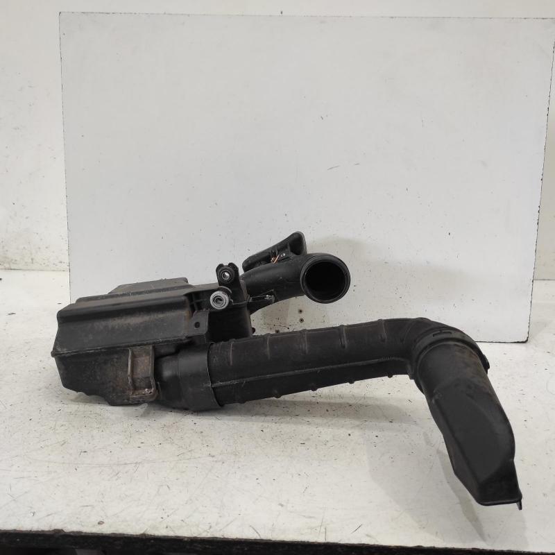 air cleaner duct/hose