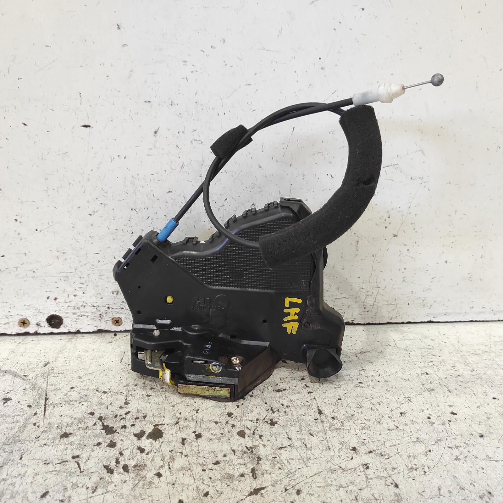 Camry Door/boot/gate Lock 2002-2006 left front door lock,sk36,08/02-05/06 00020684 #674297