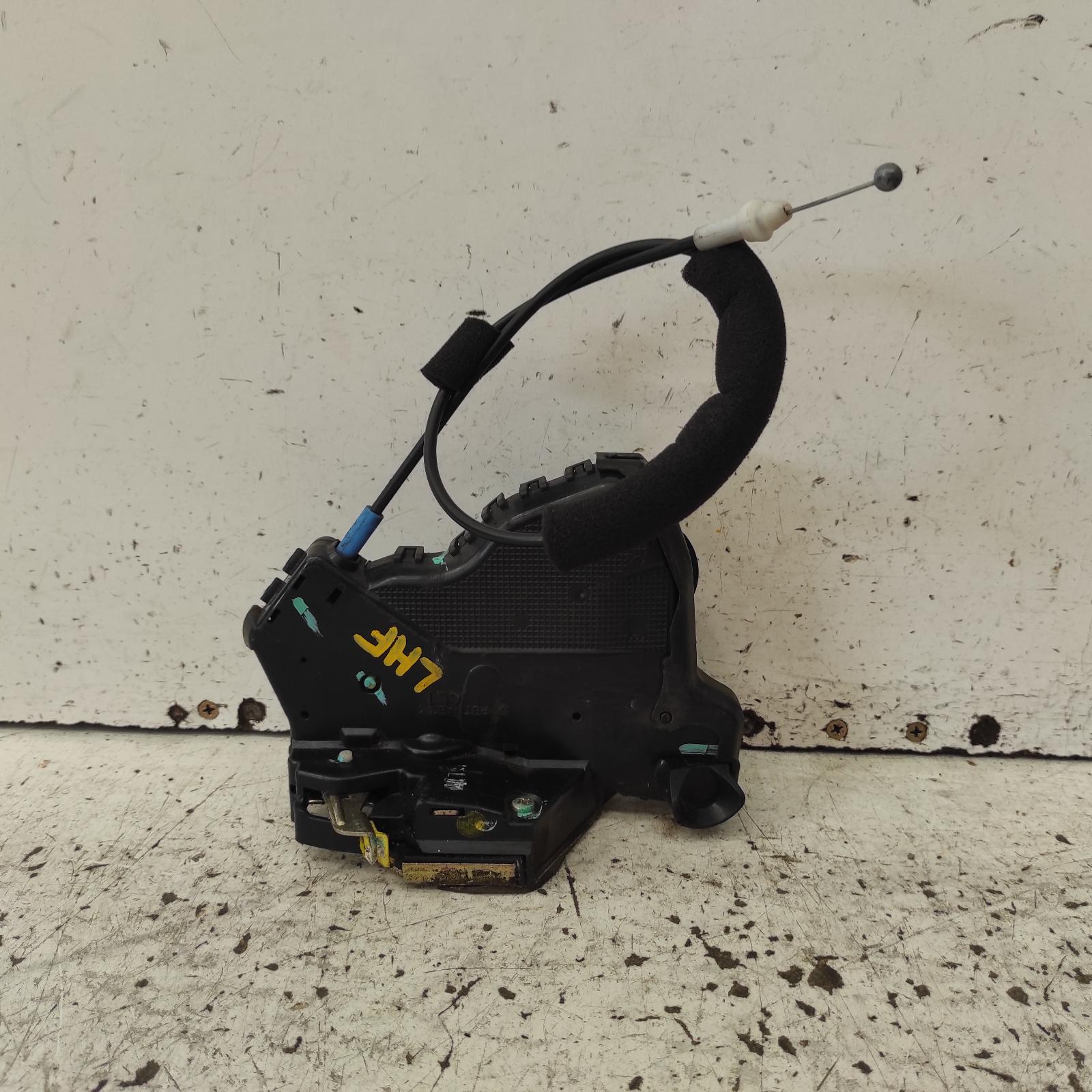 Camry Door/boot/gate Lock 2002-2006 left front door lock,sk36,08/02-05/06 00020865 #674333
