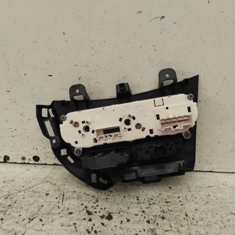 heater/aircon controls