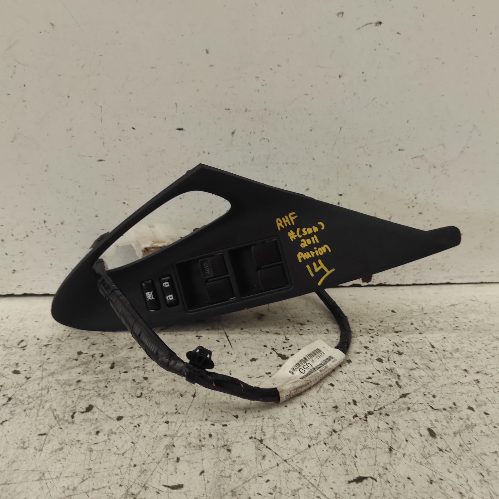 Aurion Power Door Window Switch 2006-2012 rh front (master switch),gsv40r,10/06-03/12 hyonused #674384
