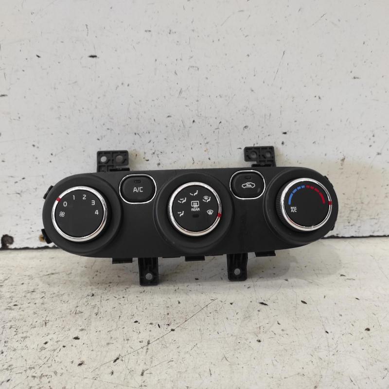 heater/aircon controls