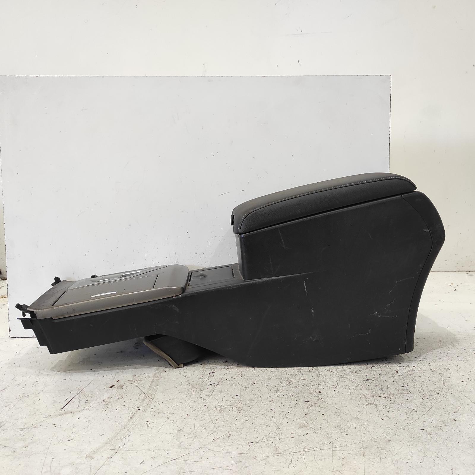 Aurion Console 2012-2017 gsv50r,02/12-08/17 00021329 #674875