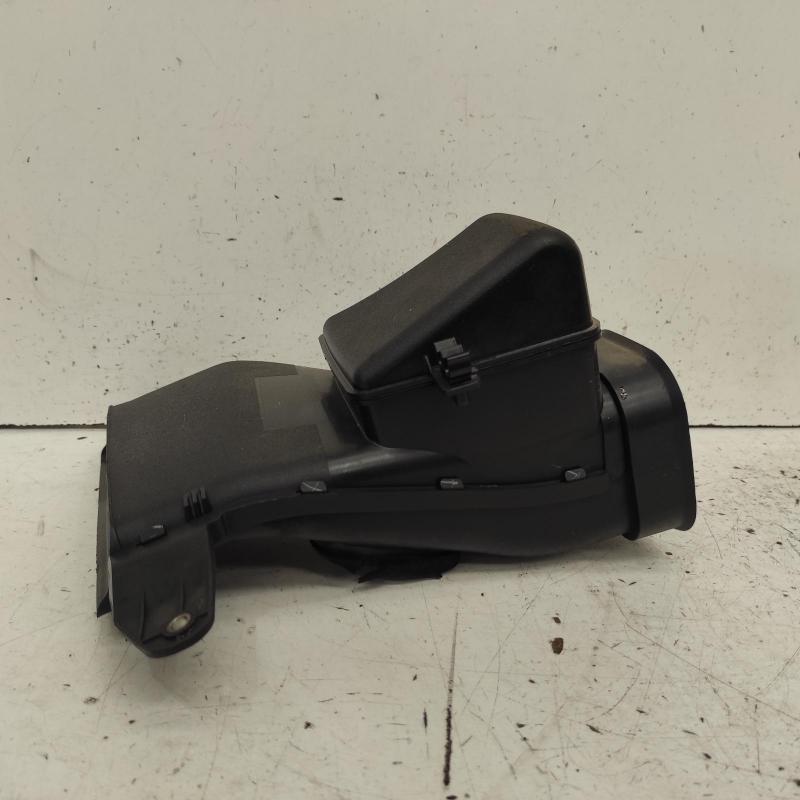 air cleaner duct/hose