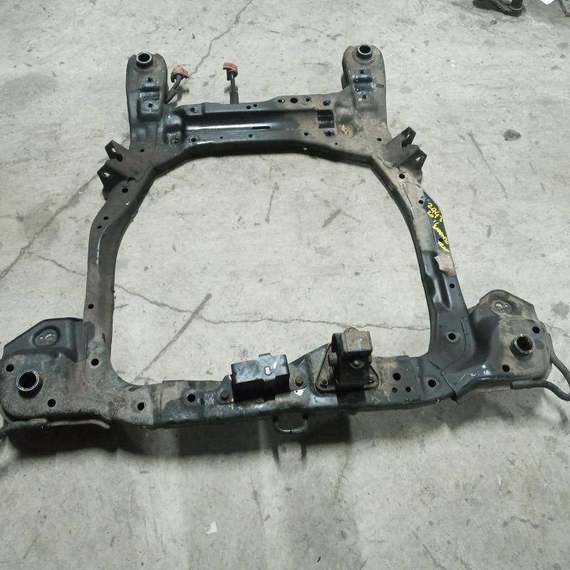 crossmember/cradle front